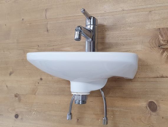 Lavabo- Handwaschbecken von Laufen, mit KWC-Armatur