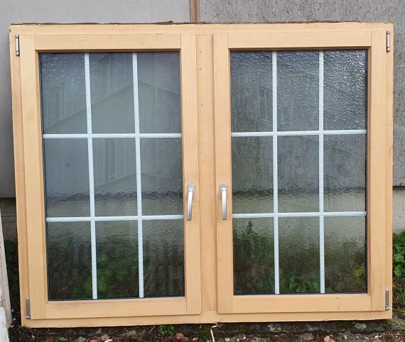 Fenster, Holz/Metall, 2-flüglig, mit Sprossen, mattglas, Jg. 2023