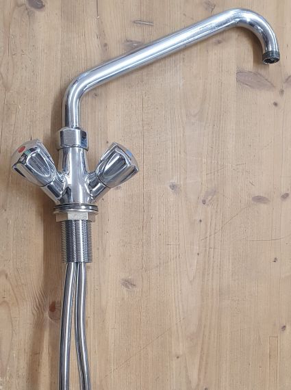 Gastro- Armatur/Zweigriffmischer für Gastroküchen