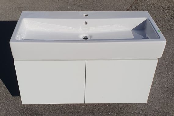 Lavabo- mit Unterbau und Spiegelschrank mit Licht