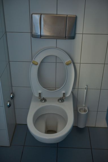 WC-Schüsseln /Pissoir