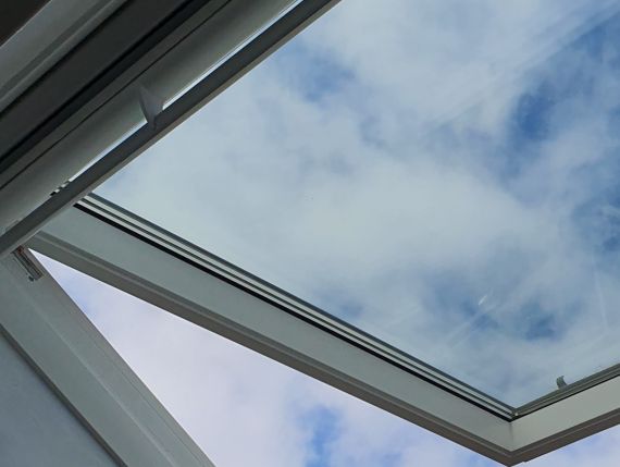 VELUX Kunststoffdachfenster 3-fach Isolierverglasung JG 2005