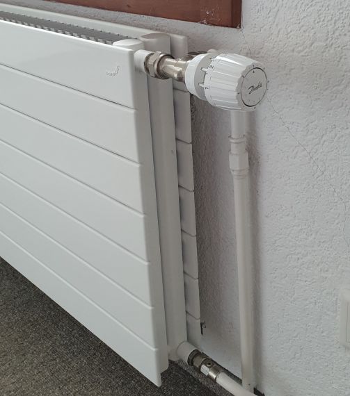 Radiator- Heizwand, Zehnder, quer, weiss