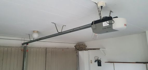 Garagentoröffner- Garagentorantrieb, Martek - Comfort 160 DC, mit Fernbedienung