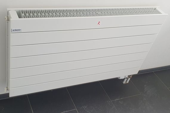 Radiator- Heizkörper, ARBONIA, doppelt mit 2 Lamellen dazwischen