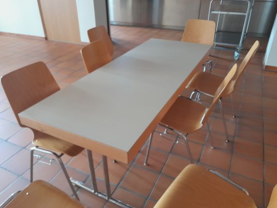 Tische- Klapptische, Sedorama, ideal für Gastronomie/Saal, Stapelbar, massiv